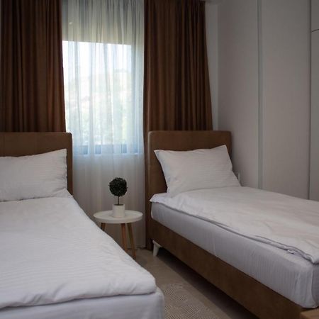 Glass Apartmani โนวีปาซาร์ ภายนอก รูปภาพ