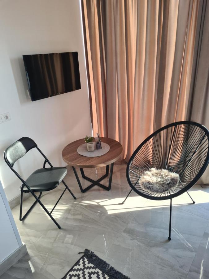 Glass Apartmani โนวีปาซาร์ ภายนอก รูปภาพ