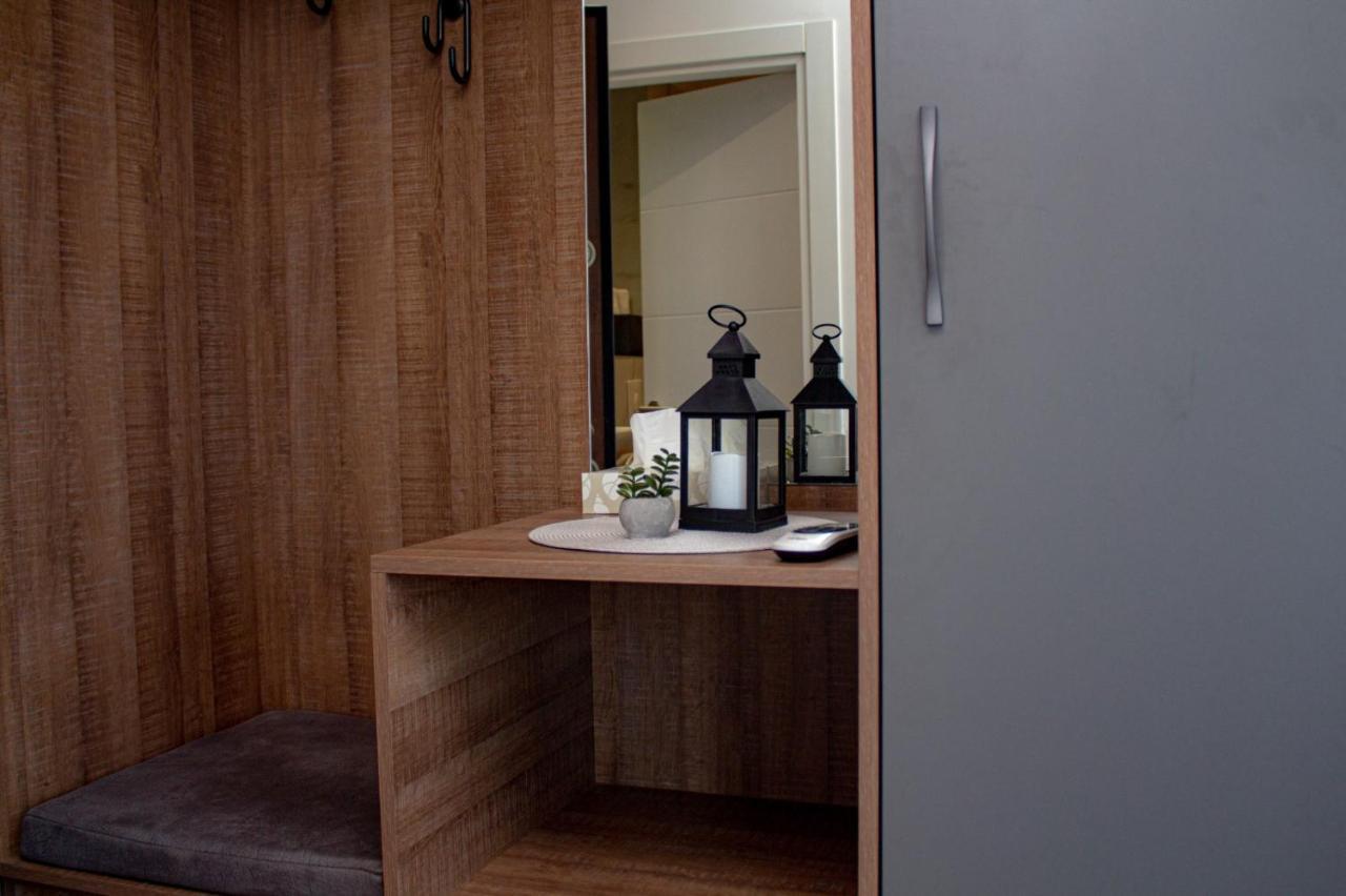 Glass Apartmani โนวีปาซาร์ ภายนอก รูปภาพ