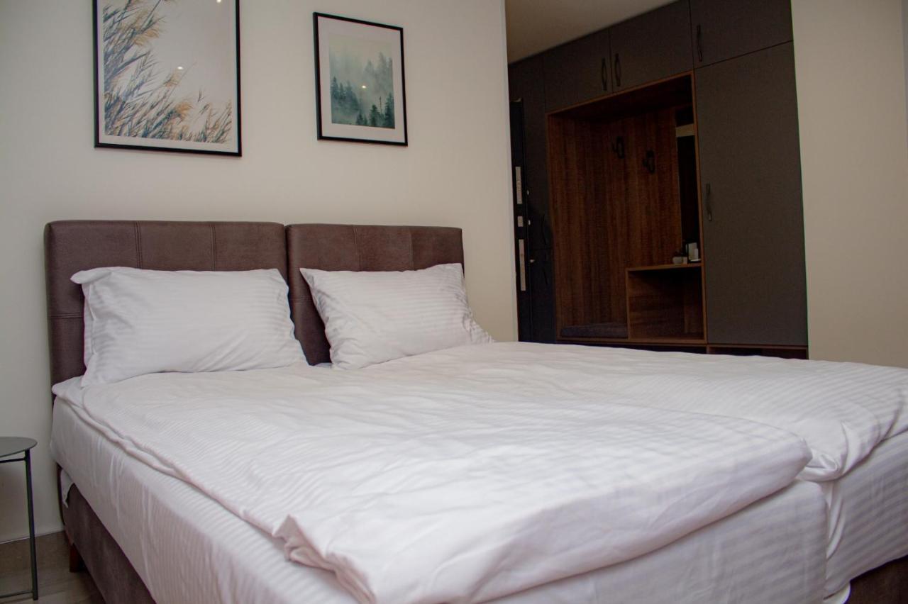 Glass Apartmani โนวีปาซาร์ ภายนอก รูปภาพ